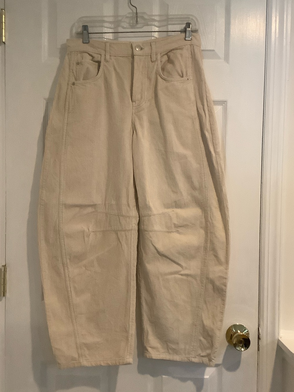 WE THE FREE Fall Cream Neutral Good Luck Mid-Rise Corduroy Barrel Jeans 26
